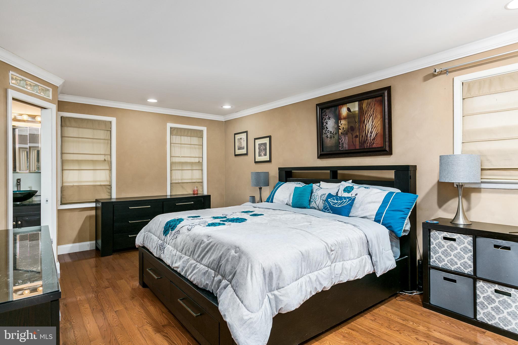 827 Richard Road Cherry Hill, NJ 08034 - Photo 18 of 37 Master bedroom