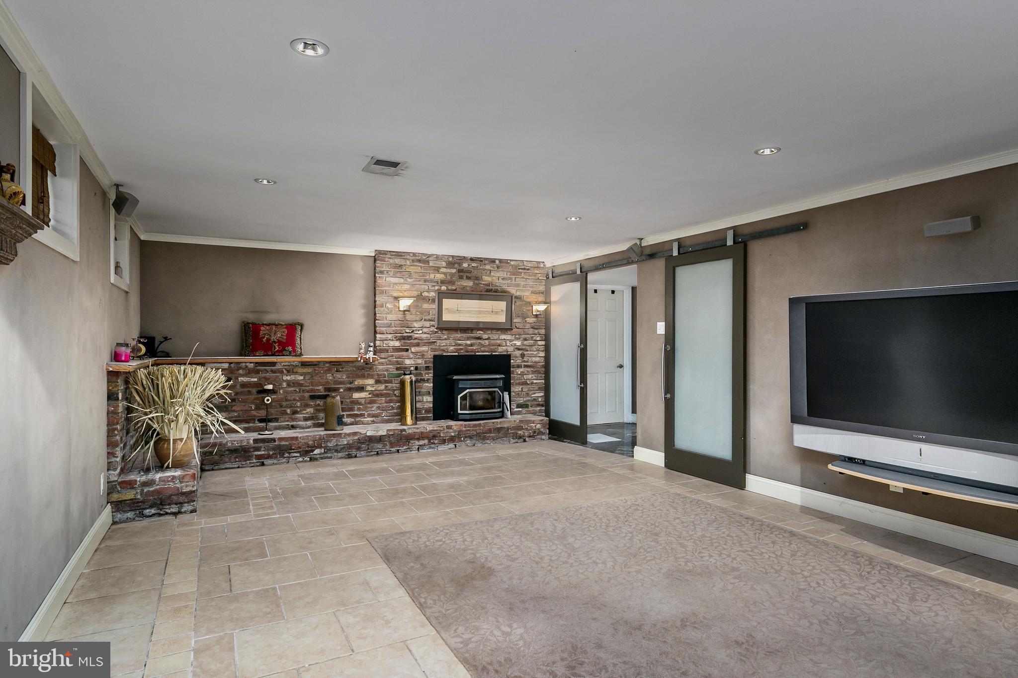 827 Richard Road Cherry Hill, NJ 08034 - Photo 28 of 37 Gallery Image 28