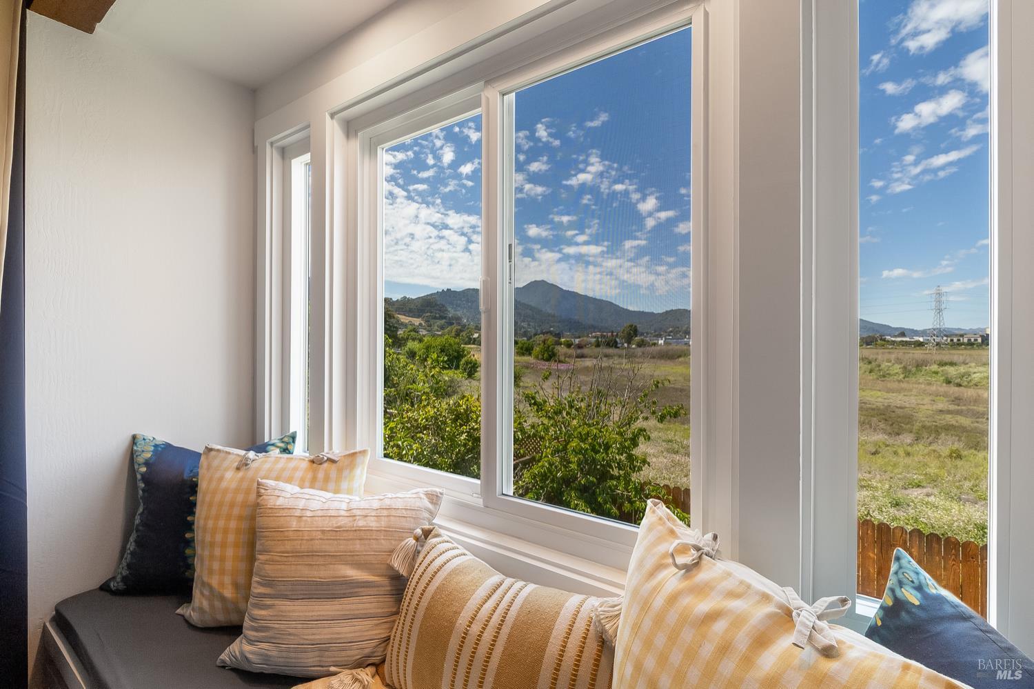 17 Channel Drive Corte Madera, CA 94925 - Photo 14 of 43