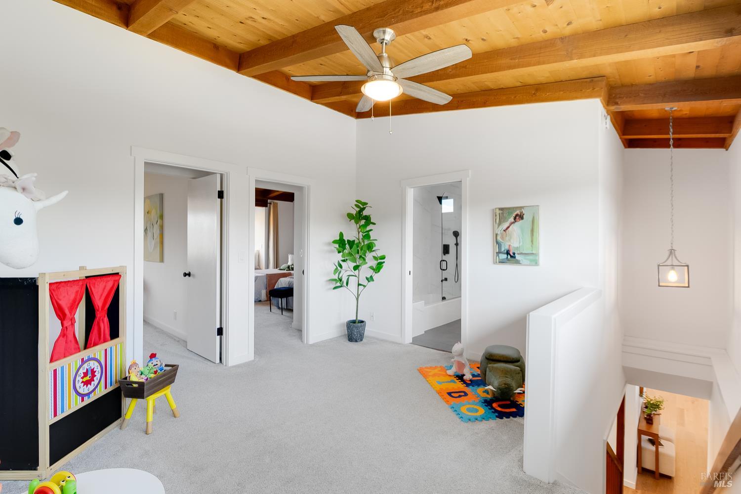 17 Channel Drive Corte Madera, CA 94925 - Photo 15 of 43