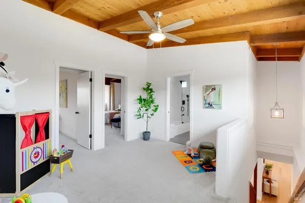 $2,850,000 | 17 Channel Drive, Corte Madera, CA 94925