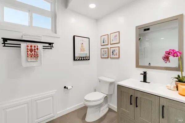 $2,850,000 | 17 Channel Drive, Corte Madera, CA 94925