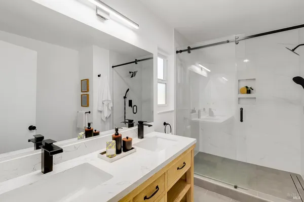 $2,850,000 | 17 Channel Drive, Corte Madera, CA 94925