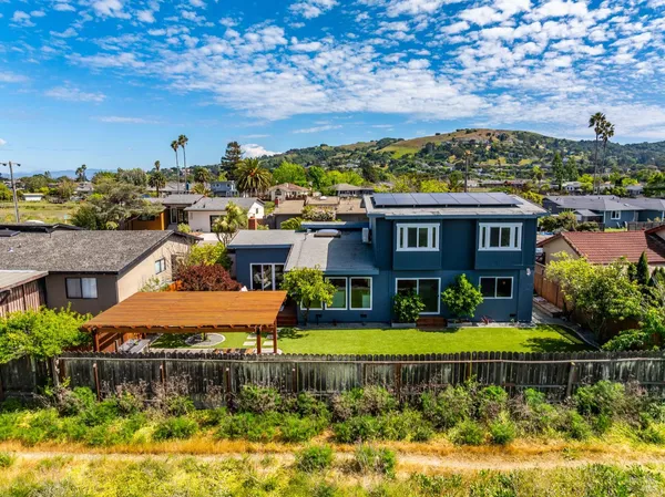 $2,850,000 | 17 Channel Drive, Corte Madera, CA 94925