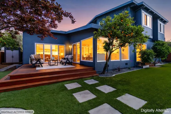 $2,850,000 | 17 Channel Drive, Corte Madera, CA 94925