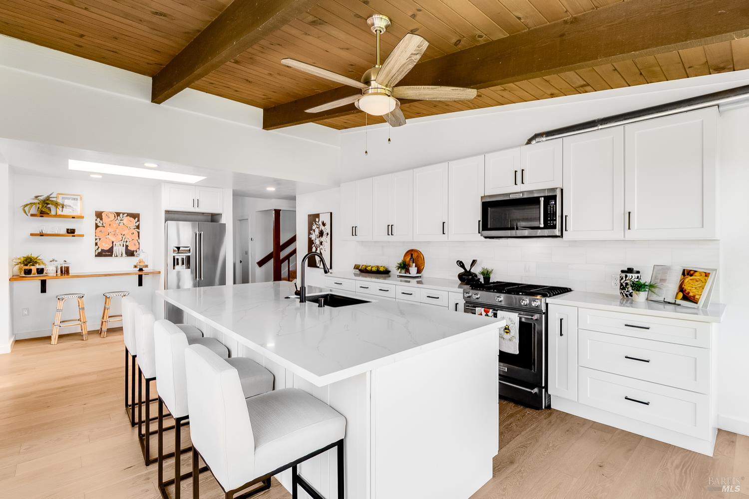 17 Channel Drive Corte Madera, CA 94925 - Photo 9 of 43