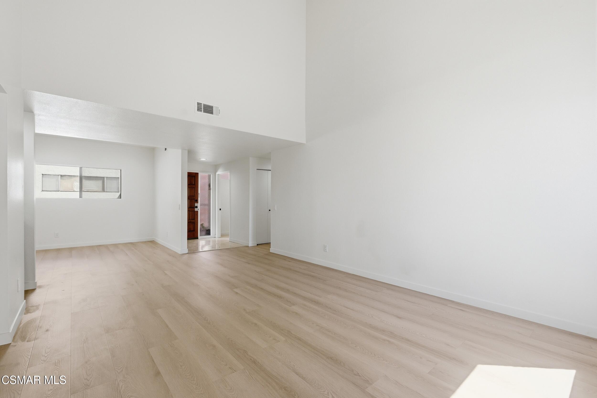 1200 Valley View Road, Unit 304 Glendale, CA 91202 - Photo 3 of 33 3_1200_valley_view_rd_010