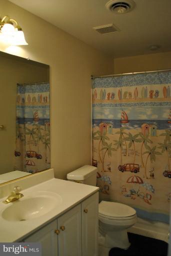 2707 Howard Grove Road Davidsonville, MD 21035 - Photo 8 of 30 Main Bath
