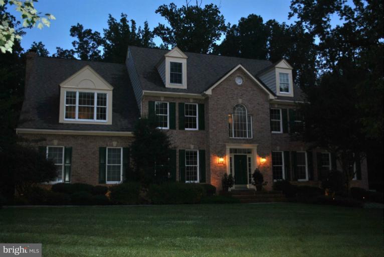 2707 Howard Grove Road Davidsonville, MD 21035 - Photo 10 of 30 Front at Night