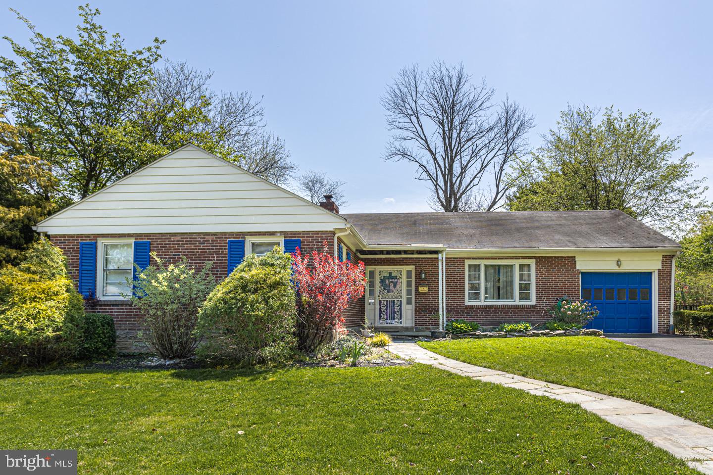 337 Gribbel Road Wyncote, PA 19095 - Photo 2 of 30