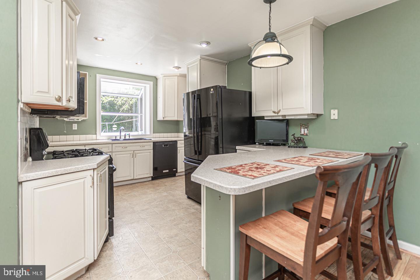 337 Gribbel Road Wyncote, PA 19095 - Photo 13 of 30
