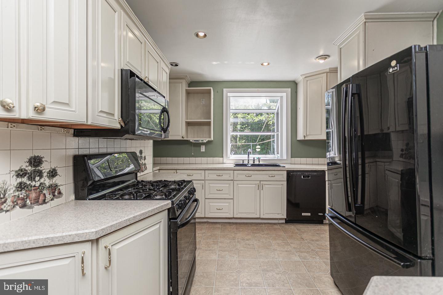 337 Gribbel Road Wyncote, PA 19095 - Photo 14 of 30