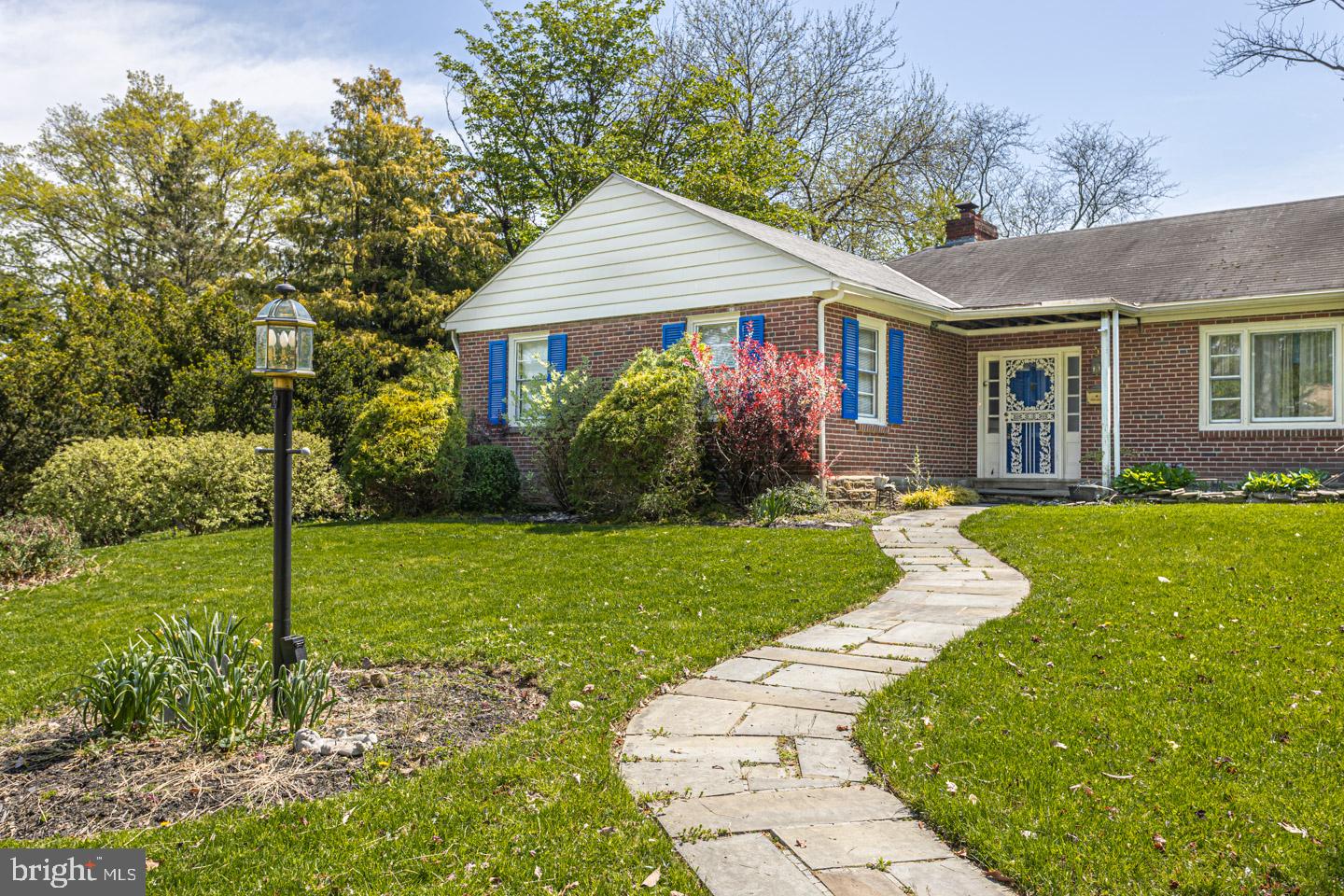 337 Gribbel Road Wyncote, PA 19095 - Photo 3 of 30
