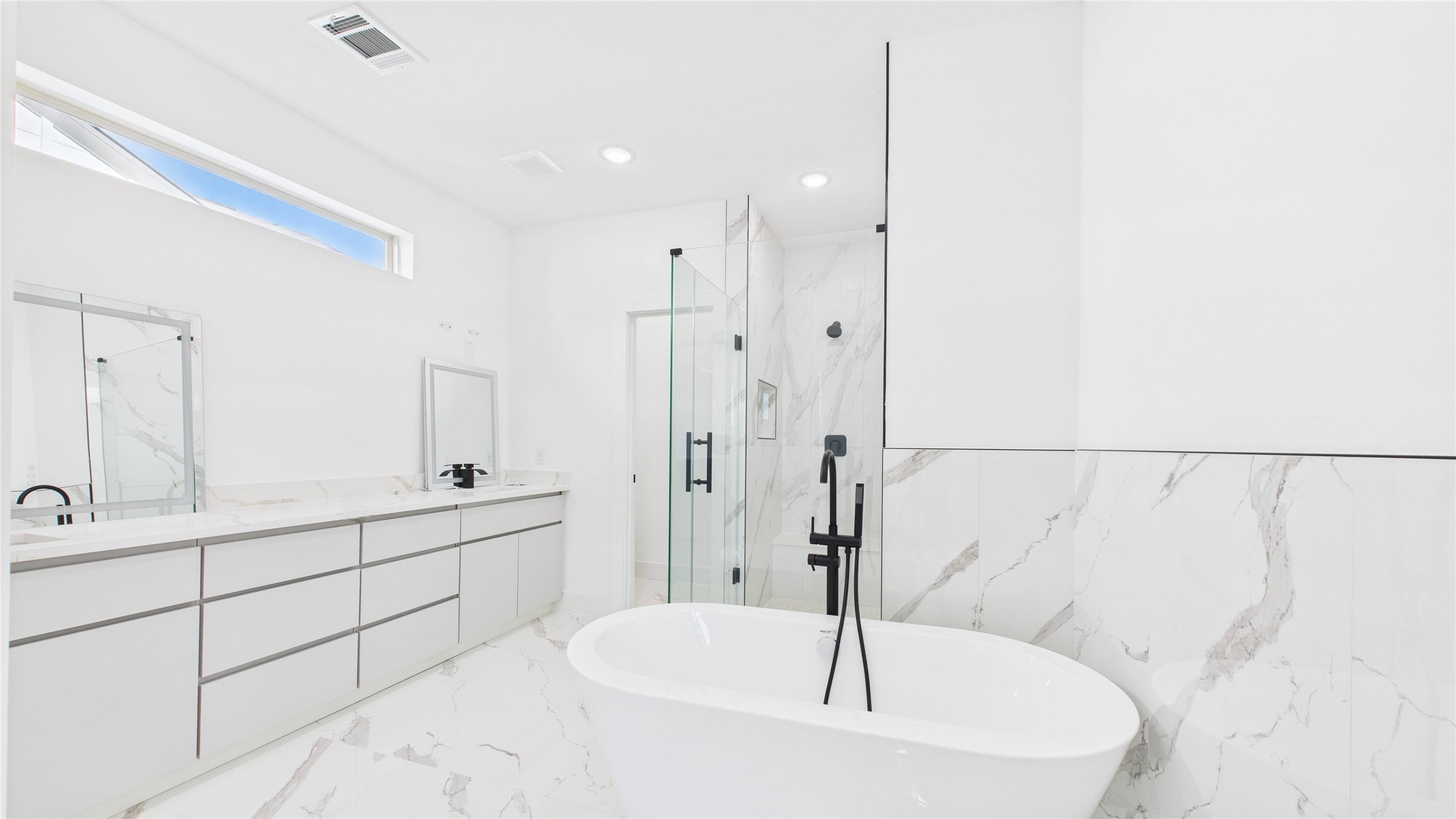 5314 Terry Street Houston, TX 77009 - Photo 22 of 29 Primary oasis with soak in tub and stand up shower