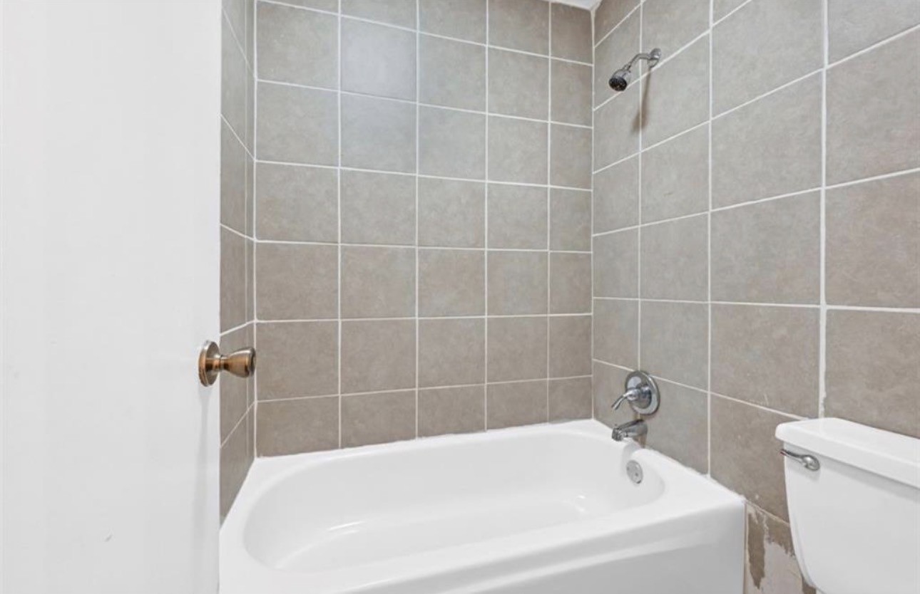 6161 Reims Road, Unit 200 Houston, TX 77036 - Photo 4 of 8