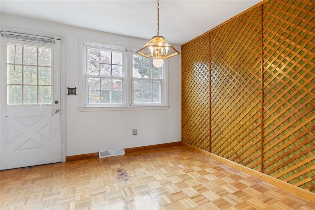 98 Hooper Road, Unit 98 Dedham, MA 02026 - Photo 11 of 41 Gallery Image 11