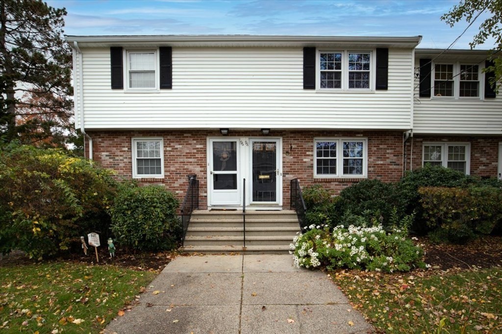 98 Hooper Road, Unit 98 Dedham, MA 02026 - Photo 34 of 41 Gallery Image 34