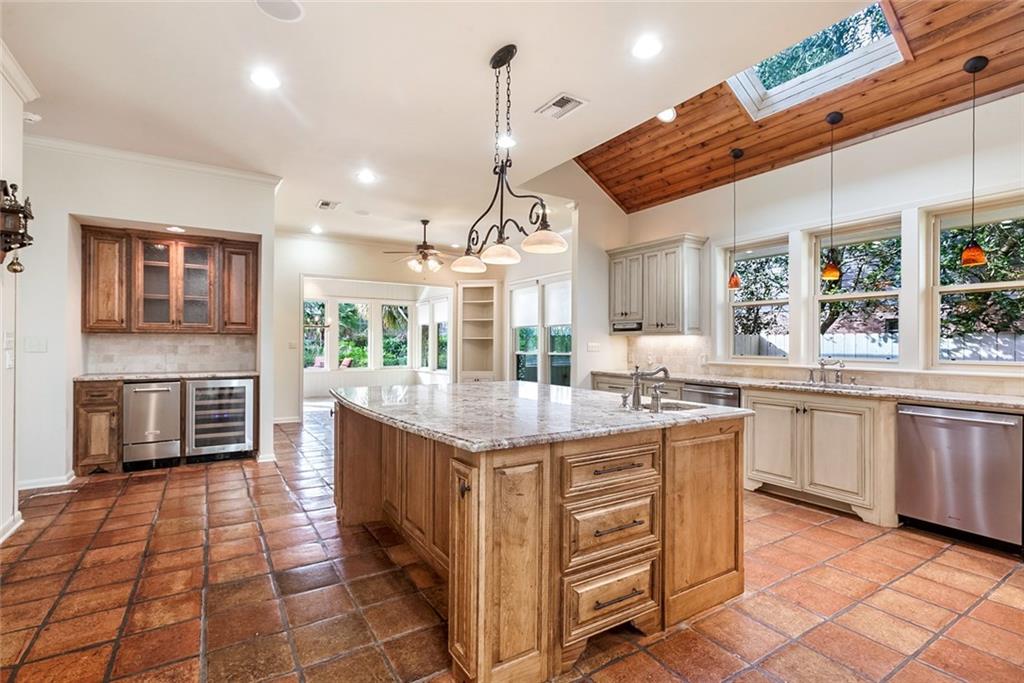 103 West Ruelle Drive Mandeville, LA 70471 - Photo 8 of 24 Gallery Image 8