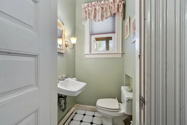 $1,100,000 | 741 Salem Street, Lynnfield, MA 01940