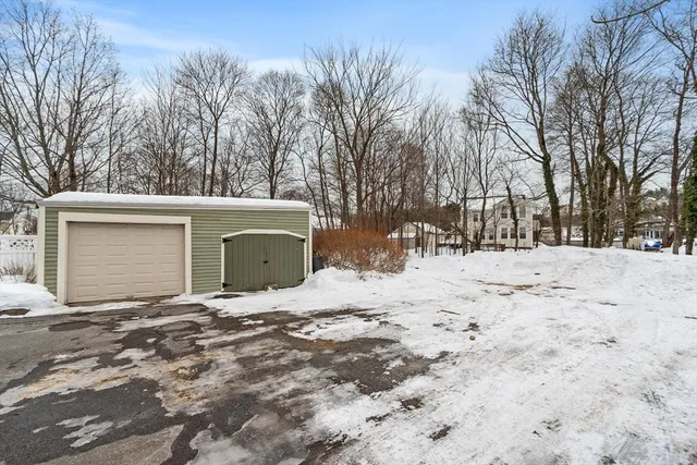 $1,100,000 | 741 Salem Street, Lynnfield, MA 01940