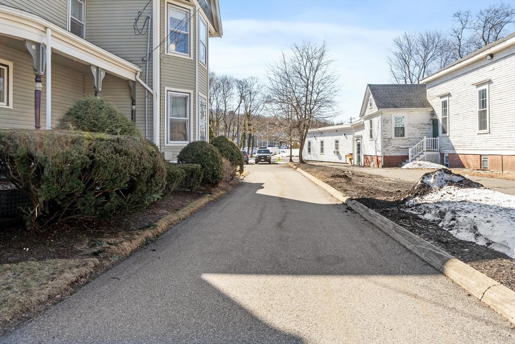 741 Salem Street Lynnfield, MA 01940 - Photo 39 of 41 a view of a street with a building in the background