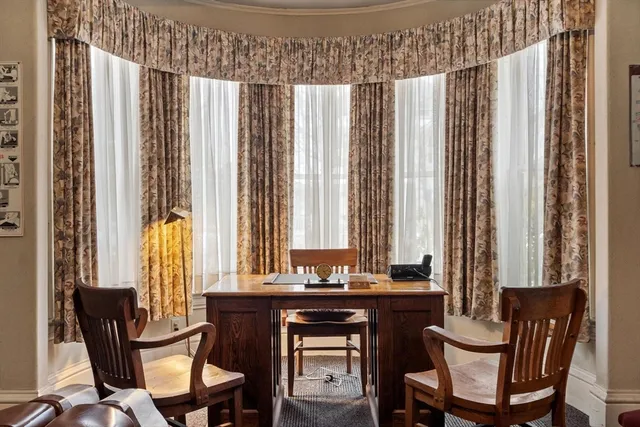 $1,100,000 | 741 Salem Street, Lynnfield, MA 01940