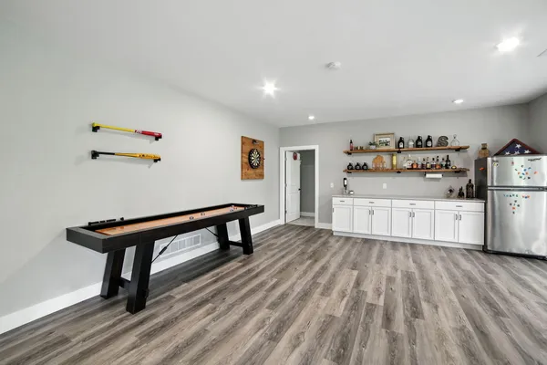 $559,900 | 11275 Killarney Drive, Stanwood, MI 49346