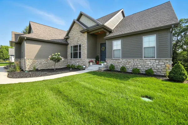 $559,900 | 11275 Killarney Drive, Stanwood, MI 49346
