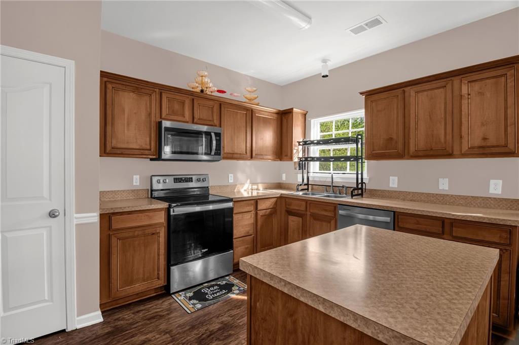 744 Celtic Crossing Drive High Point, NC 27265 - Photo 12 of 22
