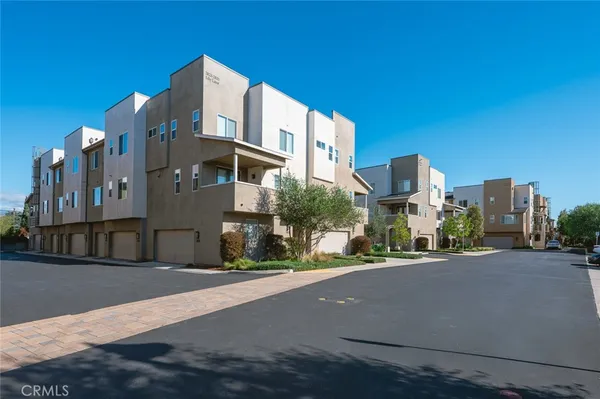 a view of a large white building