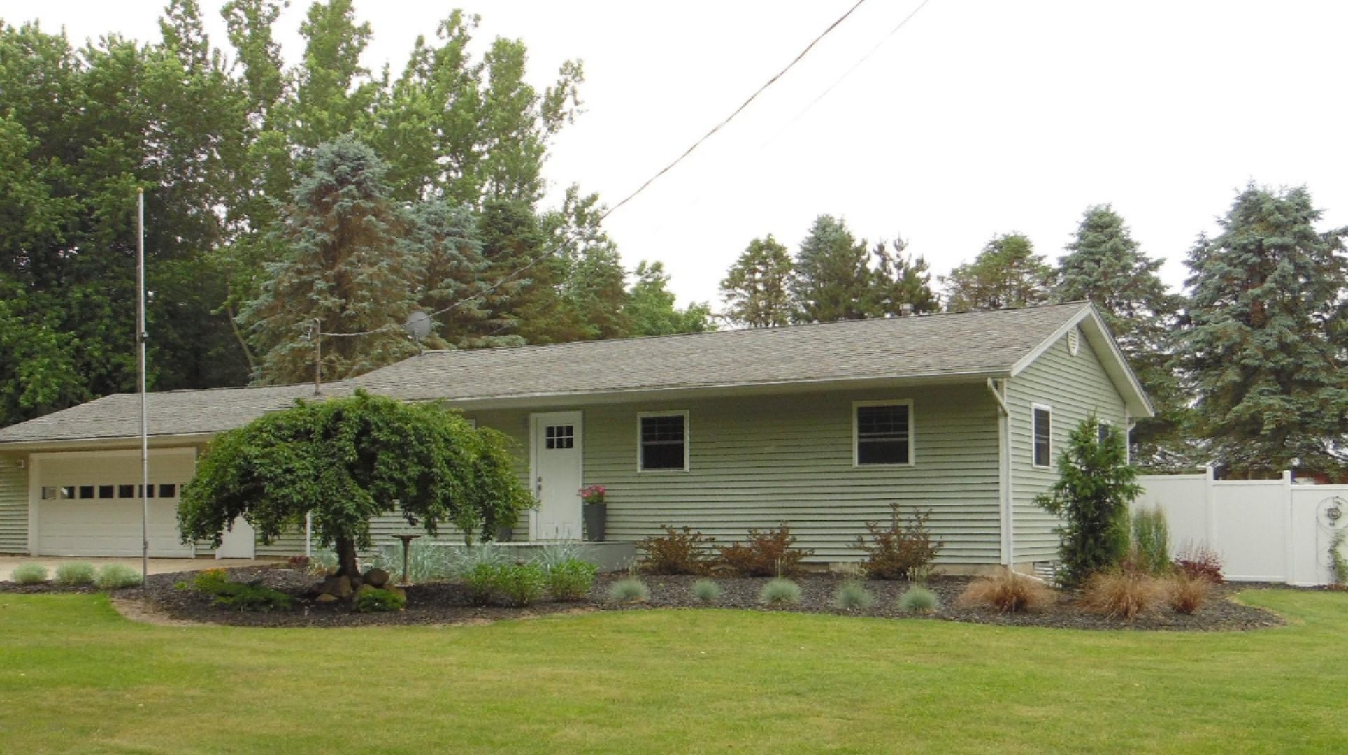 50 Tanner Lake Road Hastings, MI 49058 - Photo 2 of 40 SAM_3445