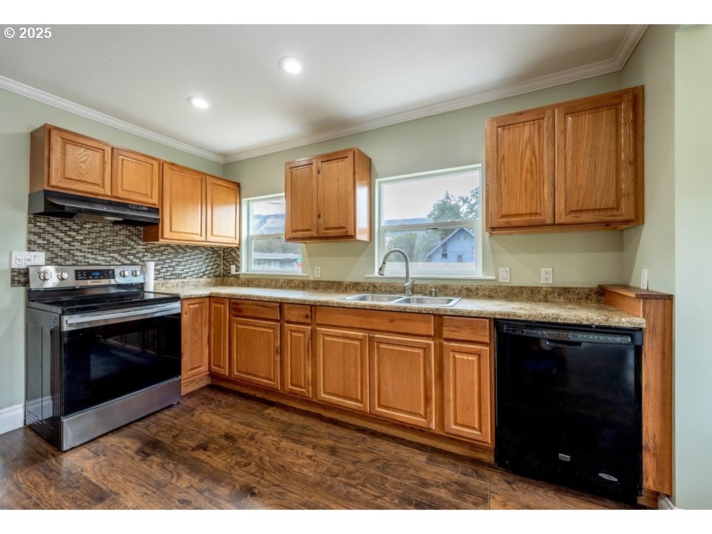 401 3rd Street Lyle, WA 98635 - Photo 19 of 38 Gallery Image 19