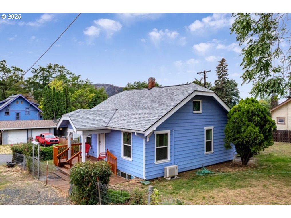 401 3rd Street Lyle, WA 98635 - Photo 5 of 38 Gallery Image 5