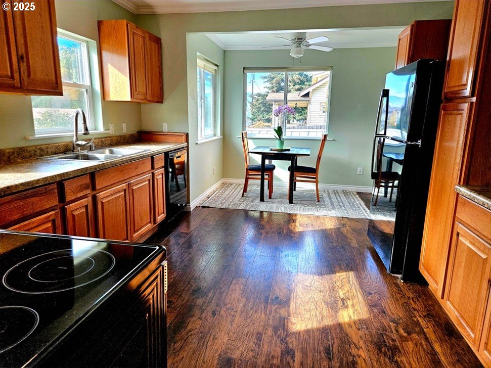 401 3rd Street Lyle, WA 98635 - Photo 8 of 38 Gallery Image 8