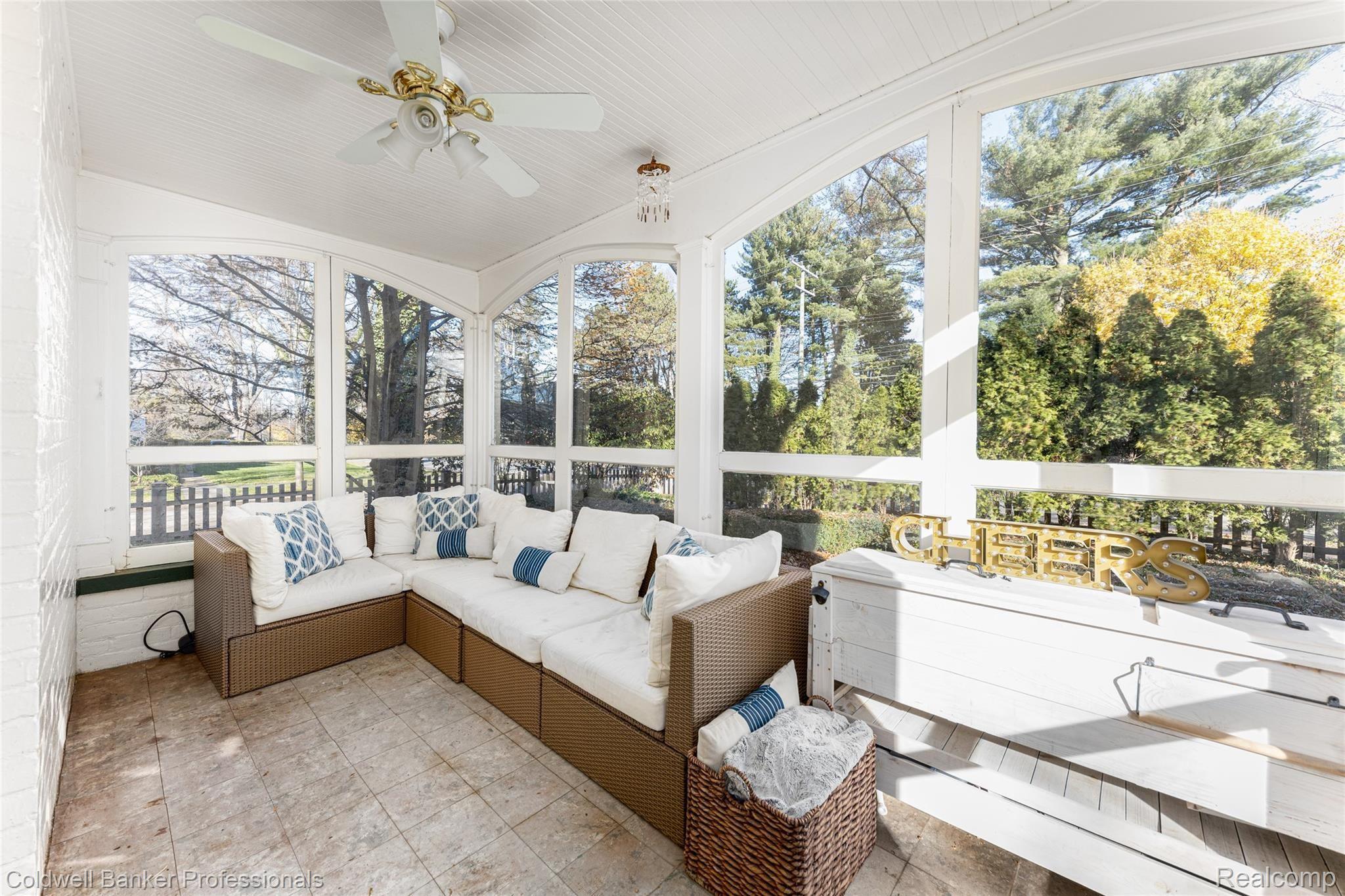265 Moross Road Grosse Pointe, MI 48236 - Photo 11 of 40 265 Moross Rd (10 of 42).jpg