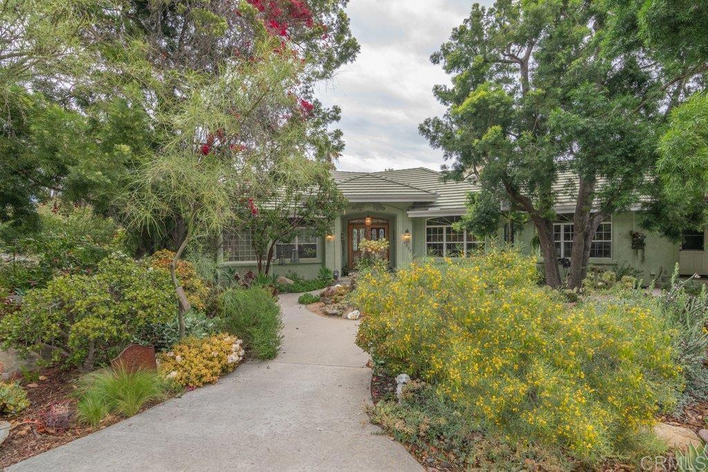 4327 Hollyhill Road Vista, CA 92084 - Photo 31 of 73
