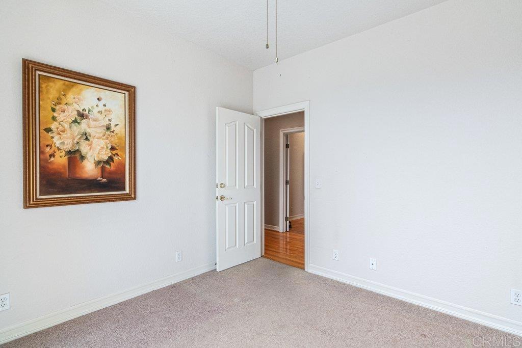 4327 Hollyhill Road Vista, CA 92084 - Photo 35 of 73