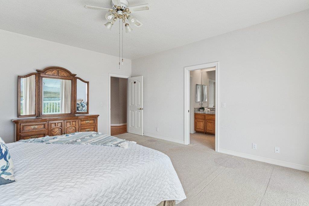 4327 Hollyhill Road Vista, CA 92084 - Photo 39 of 73