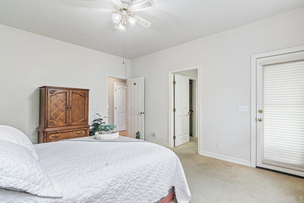 4327 Hollyhill Road Vista, CA 92084 - Photo 44 of 73