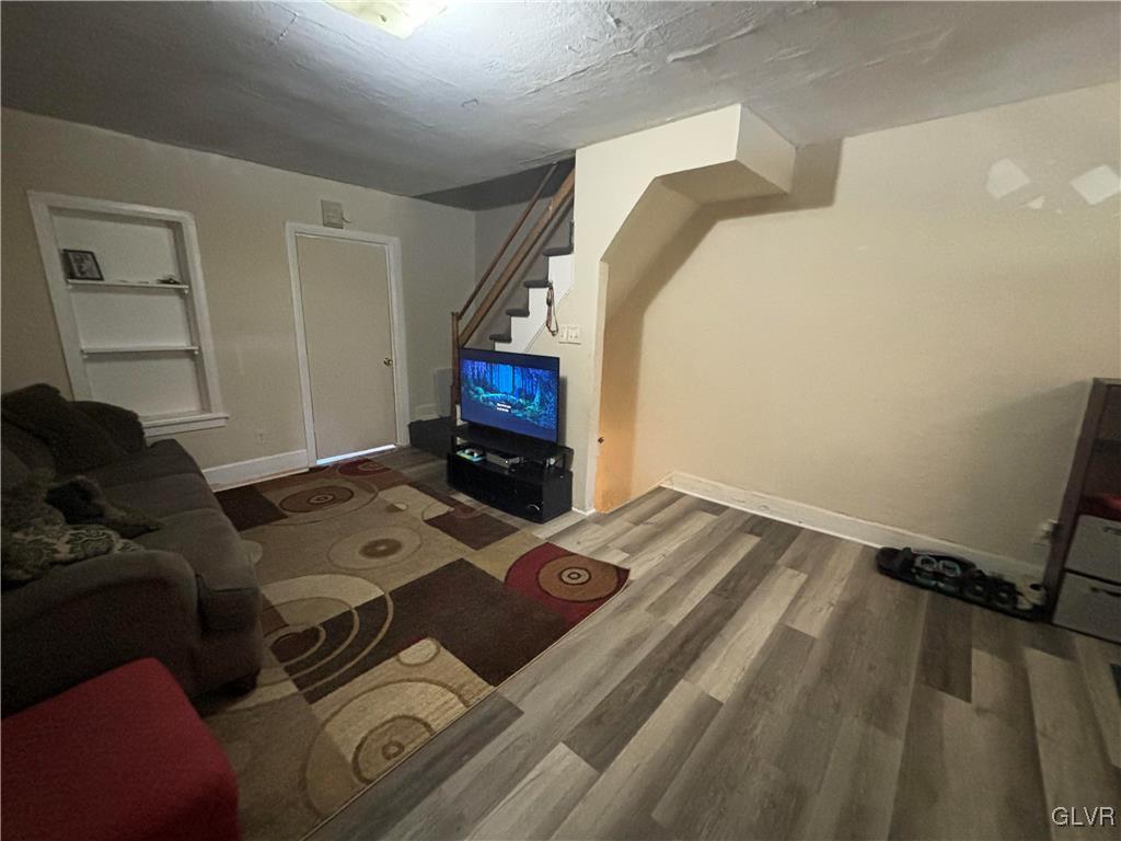 9 Catasauqua Road Whitehall, PA 18052 - Photo 2 of 18 Gallery Image 2