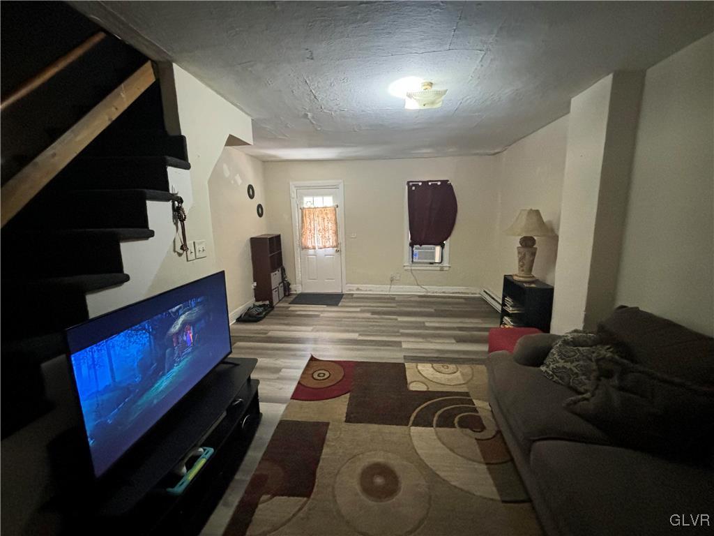 9 Catasauqua Road Whitehall, PA 18052 - Photo 4 of 18 Gallery Image 4
