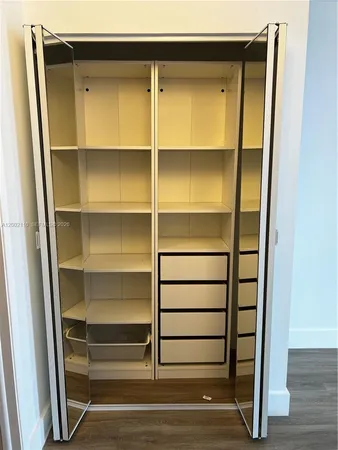 $2,500 | 3300 Northeast 192 Street, Unit 1715, Aventura, FL 33180