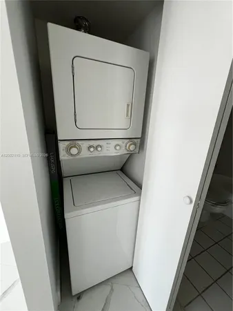 $2,500 | 3300 Northeast 192 Street, Unit 1715, Aventura, FL 33180