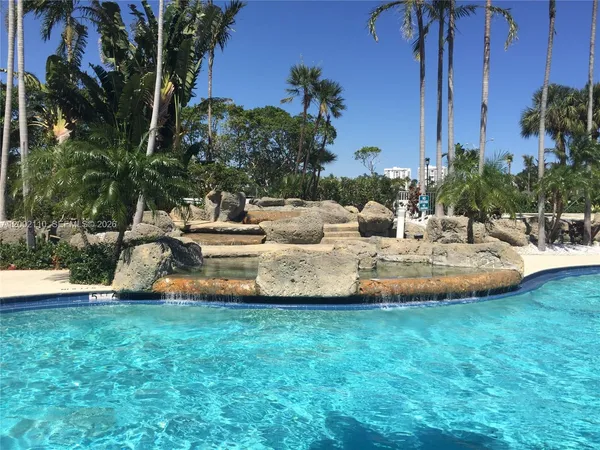 $2,500 | 3300 Northeast 192 Street, Unit 1715, Aventura, FL 33180