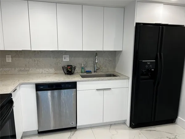 $2,500 | 3300 Northeast 192 Street, Unit 1715, Aventura, FL 33180
