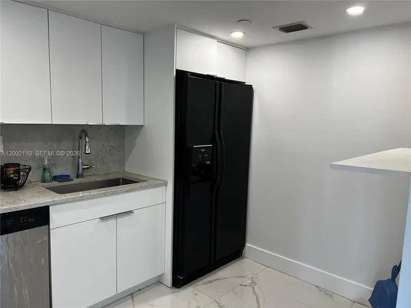 $2,500 | 3300 Northeast 192 Street, Unit 1715, Aventura, FL 33180
