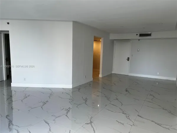 $2,500 | 3300 Northeast 192 Street, Unit 1715, Aventura, FL 33180