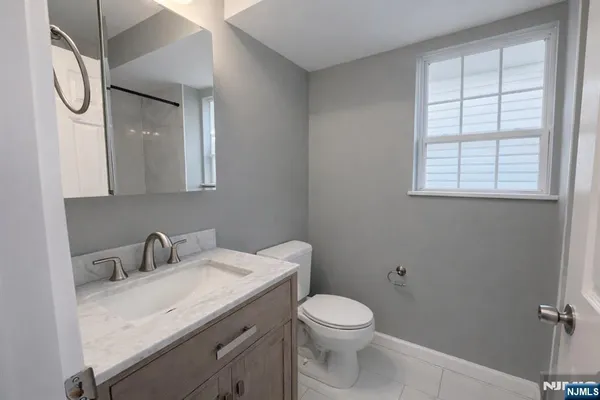 $2,750 | 231 North 12th Street, Newark, NJ 07107