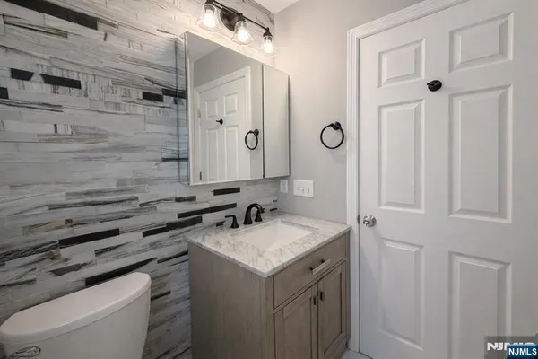 $2,750 | 231 North 12th Street, Newark, NJ 07107