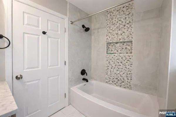 $2,750 | 231 North 12th Street, Newark, NJ 07107